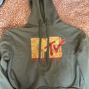 Cute, kids MTV cropped shirt